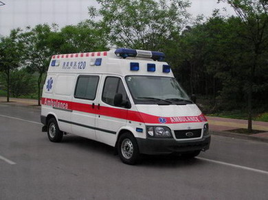 新泰市救护车护送